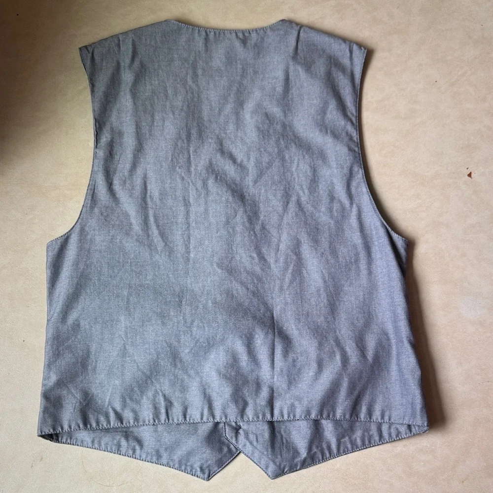 Nautica Black and Gray Button-Up Vest with Pocket Square Sz 14